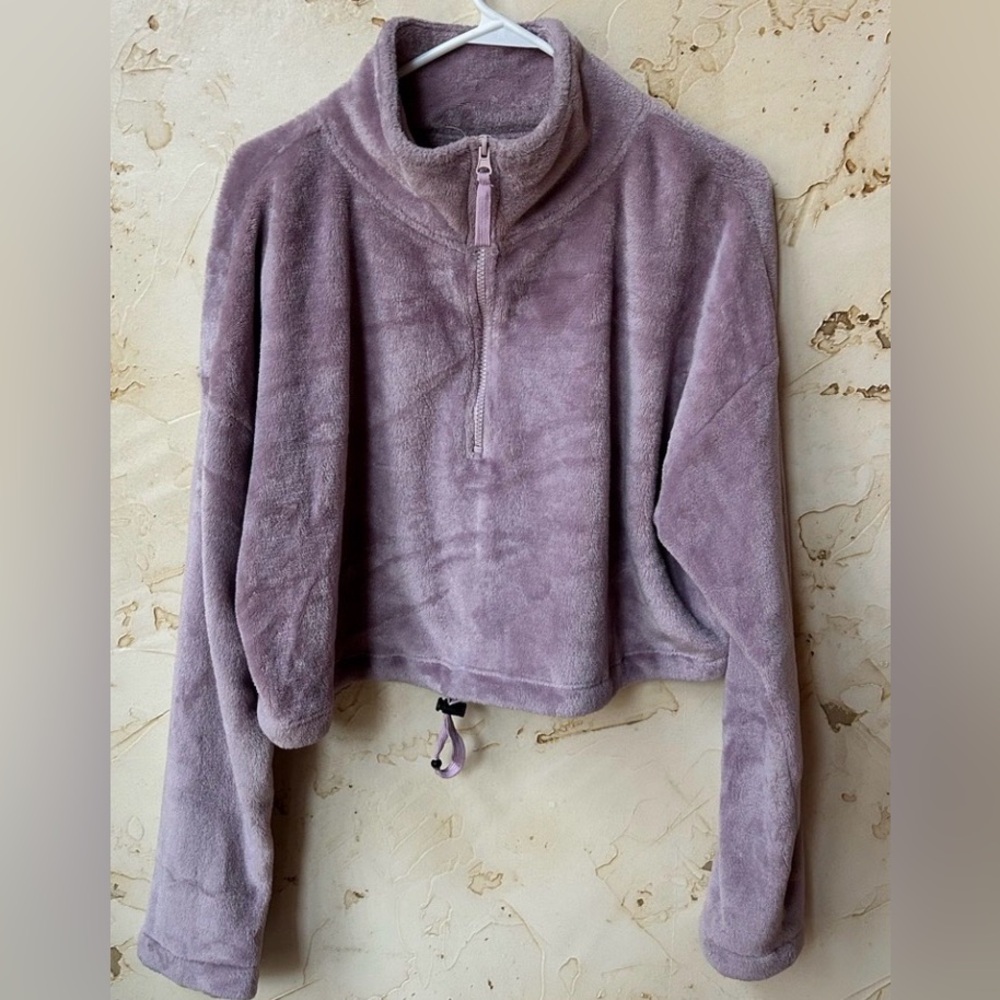 Urban Outfitters Cropped Purple Half-Zip Pullover Size Large EUC Relaxed Fit - Picture 2 of 7